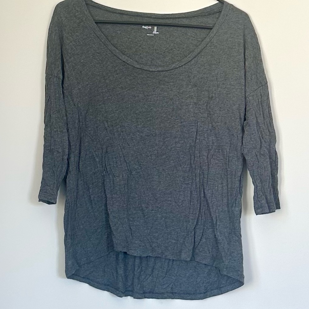 Gapbody Casual Charcoal Gray 3/4 Sleeve Top - Size: Medium
